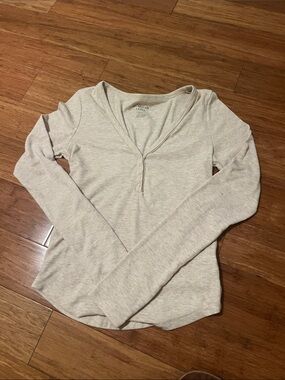 American Eagle Outfitters Beige Ribbed Long-Sleeve Henley Top